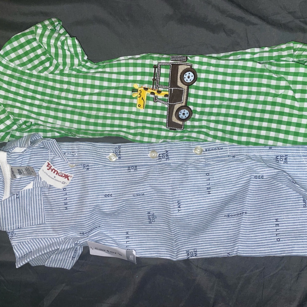 Brand new with tags & other new with out tags 

Carters-18 months